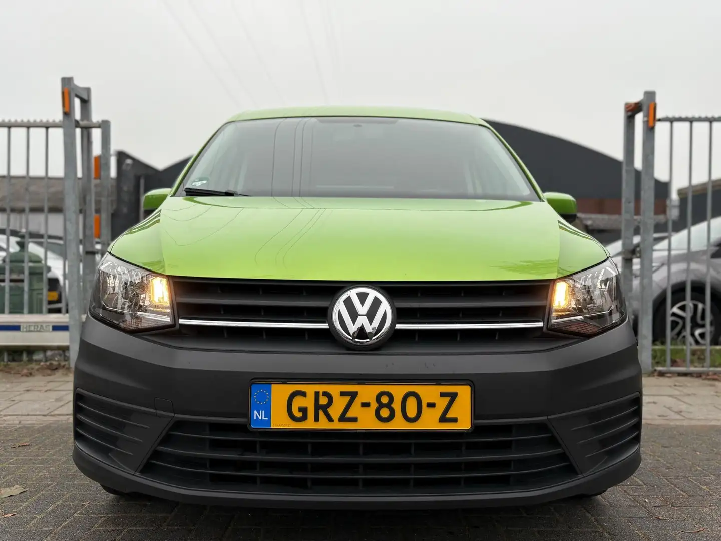 Volkswagen Caddy 1.2 TSI rolstoelvervoer 3+1 | 62.414 KM | Groen - 2