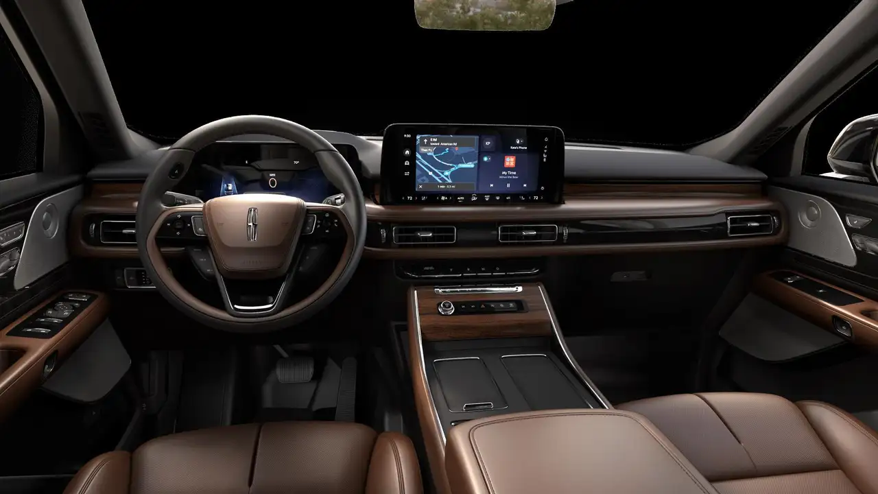 Lincoln Aviator снимка Lincoln Aviator