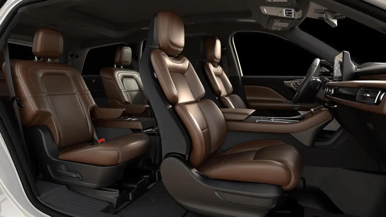 Lincoln Aviator снимка Lincoln Aviator
