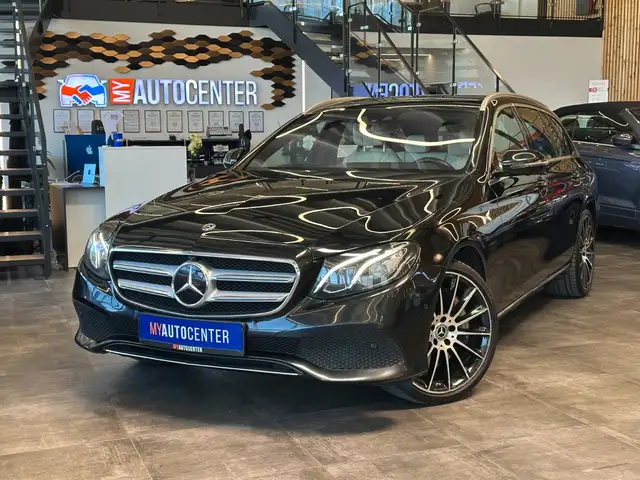 Mercedes-Benz E 400 4Matic *TÜV*AHK*Standh*Avantgarde*