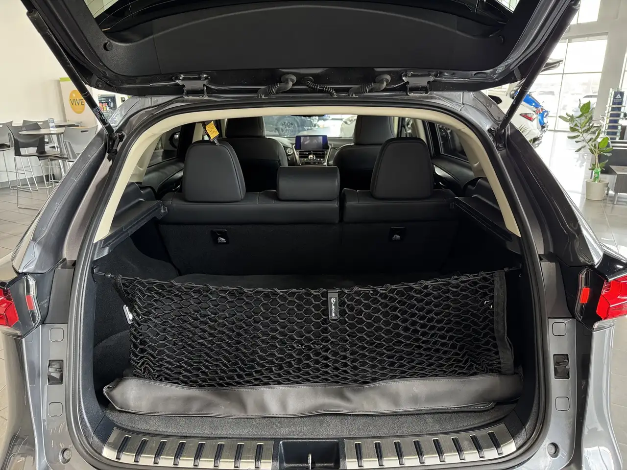 Lexus NX снимка Lexus NX