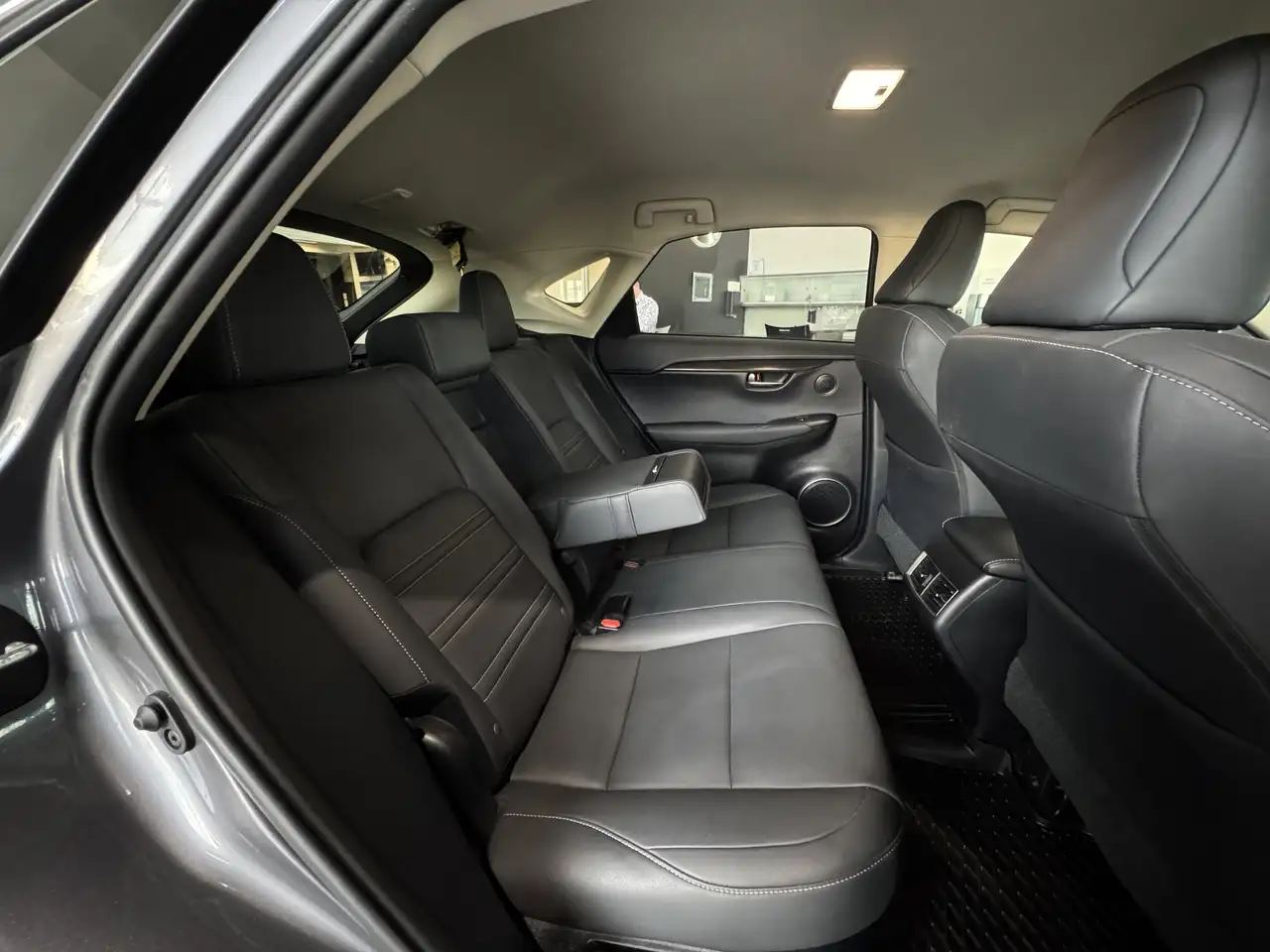 Lexus NX снимка Lexus NX