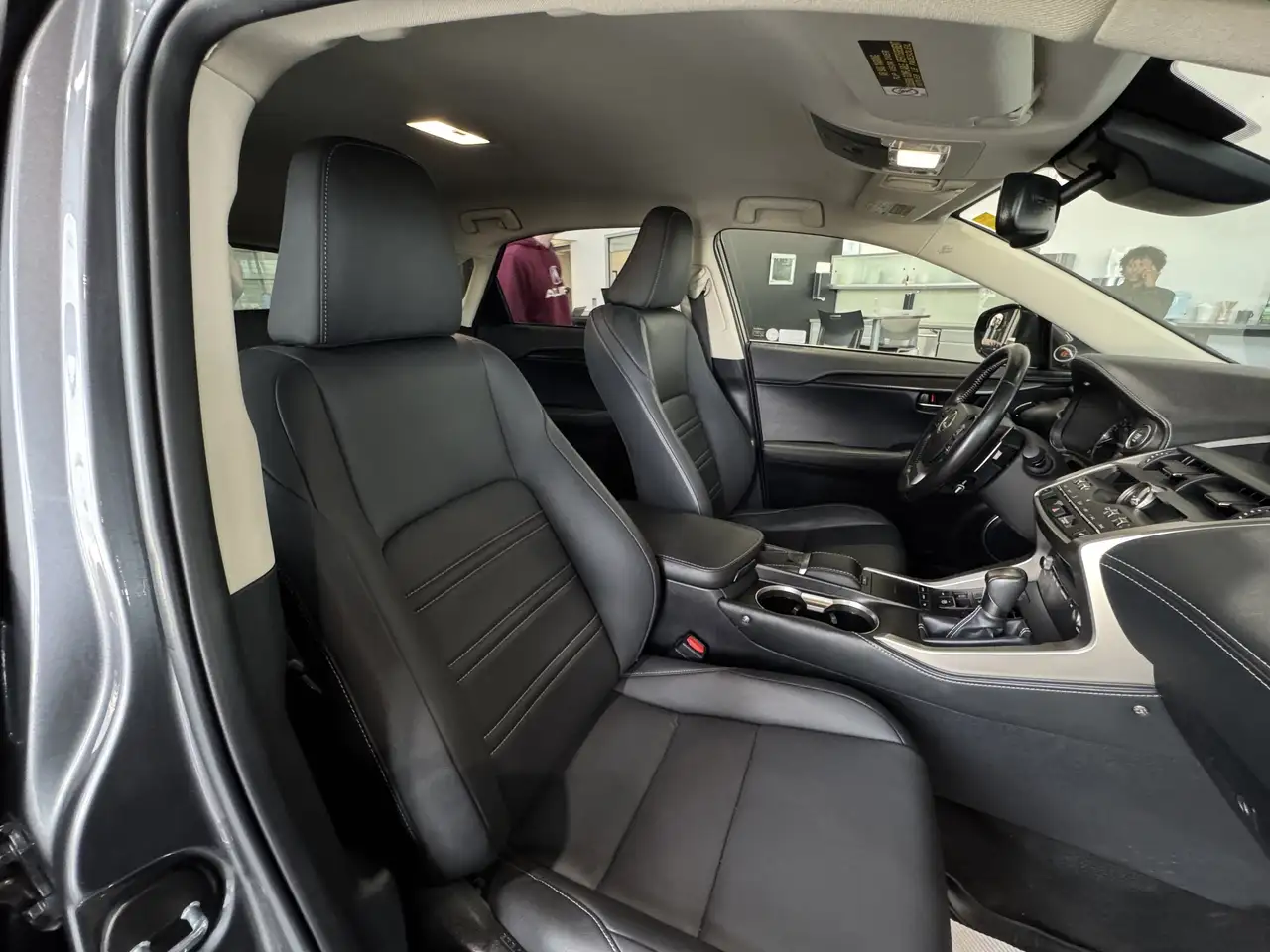 Lexus NX снимка Lexus NX