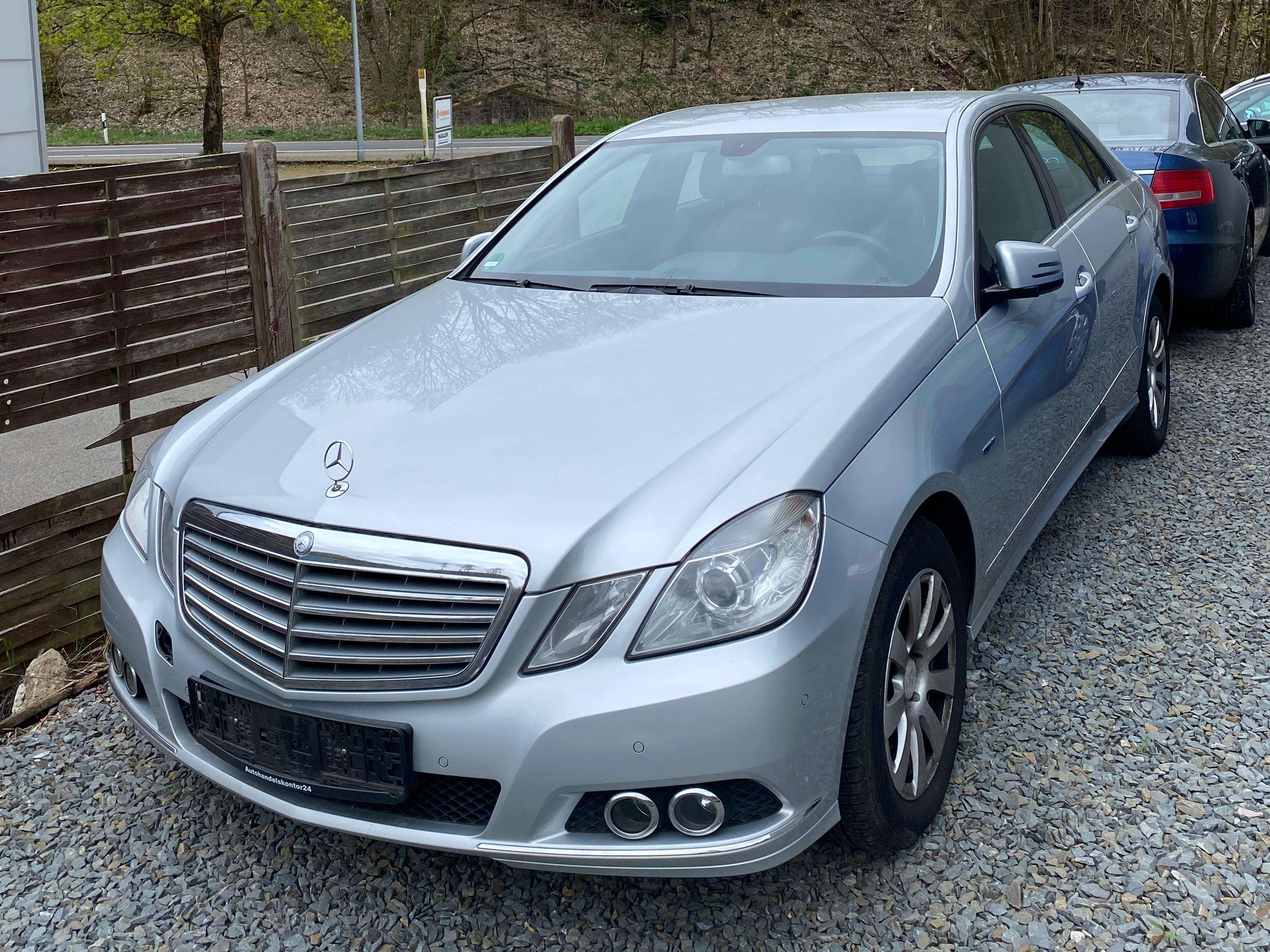 Second hand Mercedes Benz E-Class 