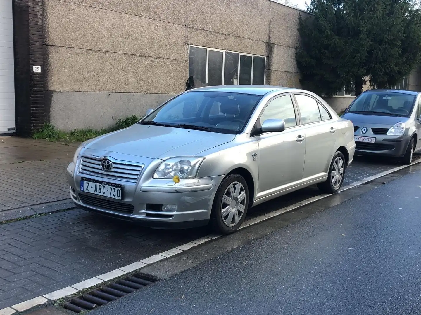 Toyota Avensis 2.0 Turbo D4D Linea Sol - 2