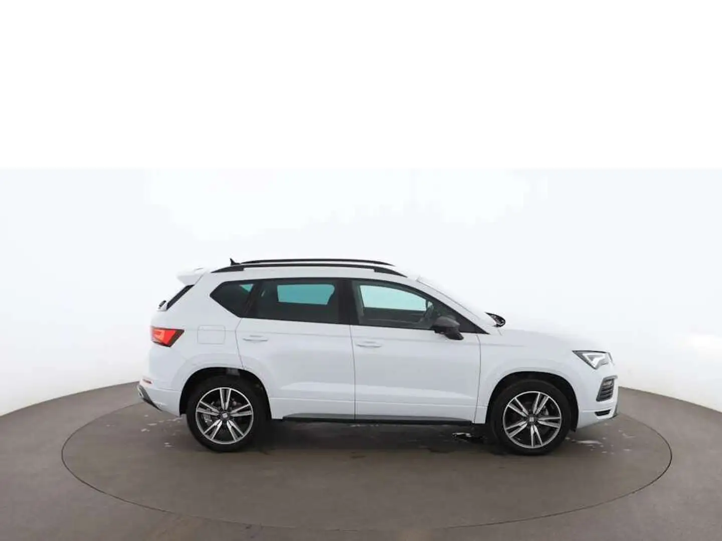 SEAT Ateca 1.5 TSI FR Aut LED RADAR NAVI ASSIST PDC Biały - 2