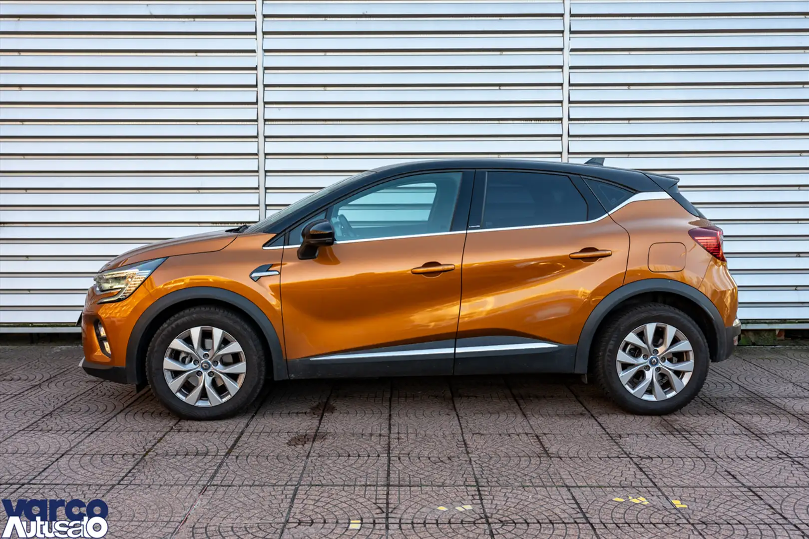 Renault Captur Captur 1.6 E-Tech phev Intens 160cv auto Arancione - 2