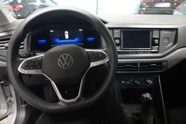 Volkswagen Polo view 11