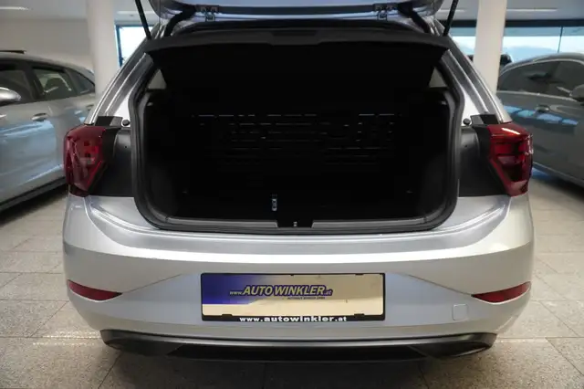 Volkswagen Polo view 10