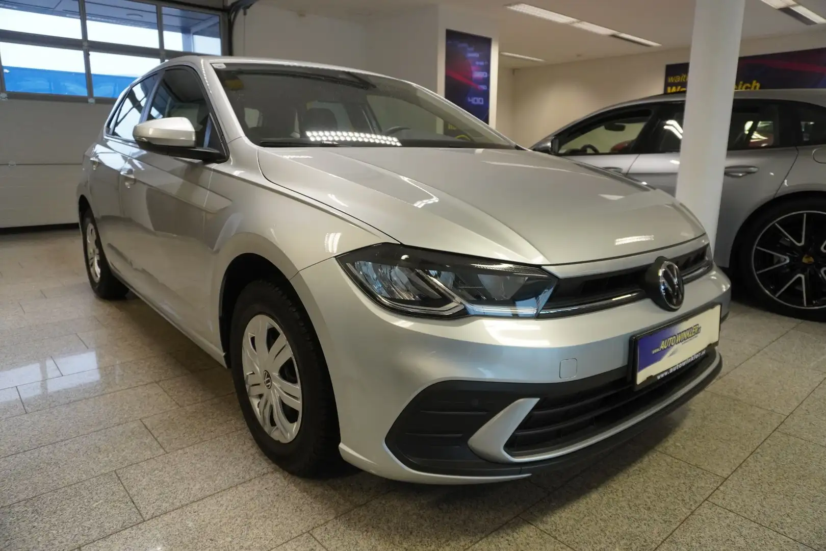 Volkswagen Polo 1,0 TSI Klima/LED Silber - 2