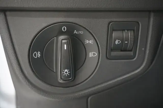 Volkswagen Polo view 14