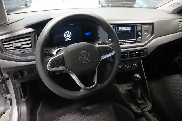 Volkswagen Polo view 7