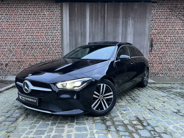 Mercedes-Benz CLA 180 d Luxury Line Cam Navi LED DigitalCockpit Panodak