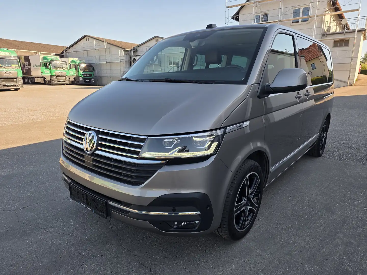 Volkswagen T6.1 Multivan Highline 4 Motion - 2