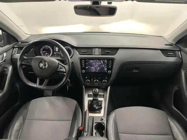 Skoda Octavia view 2