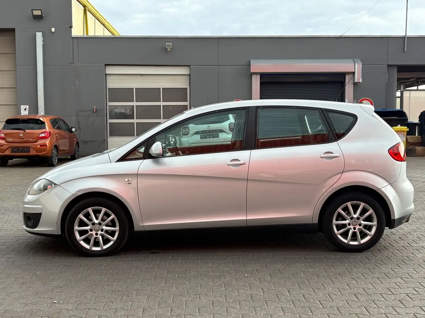 SEAT Altea *AUTOMATIK* TÜV NEU *GARANITE* NAVI Silber - 2