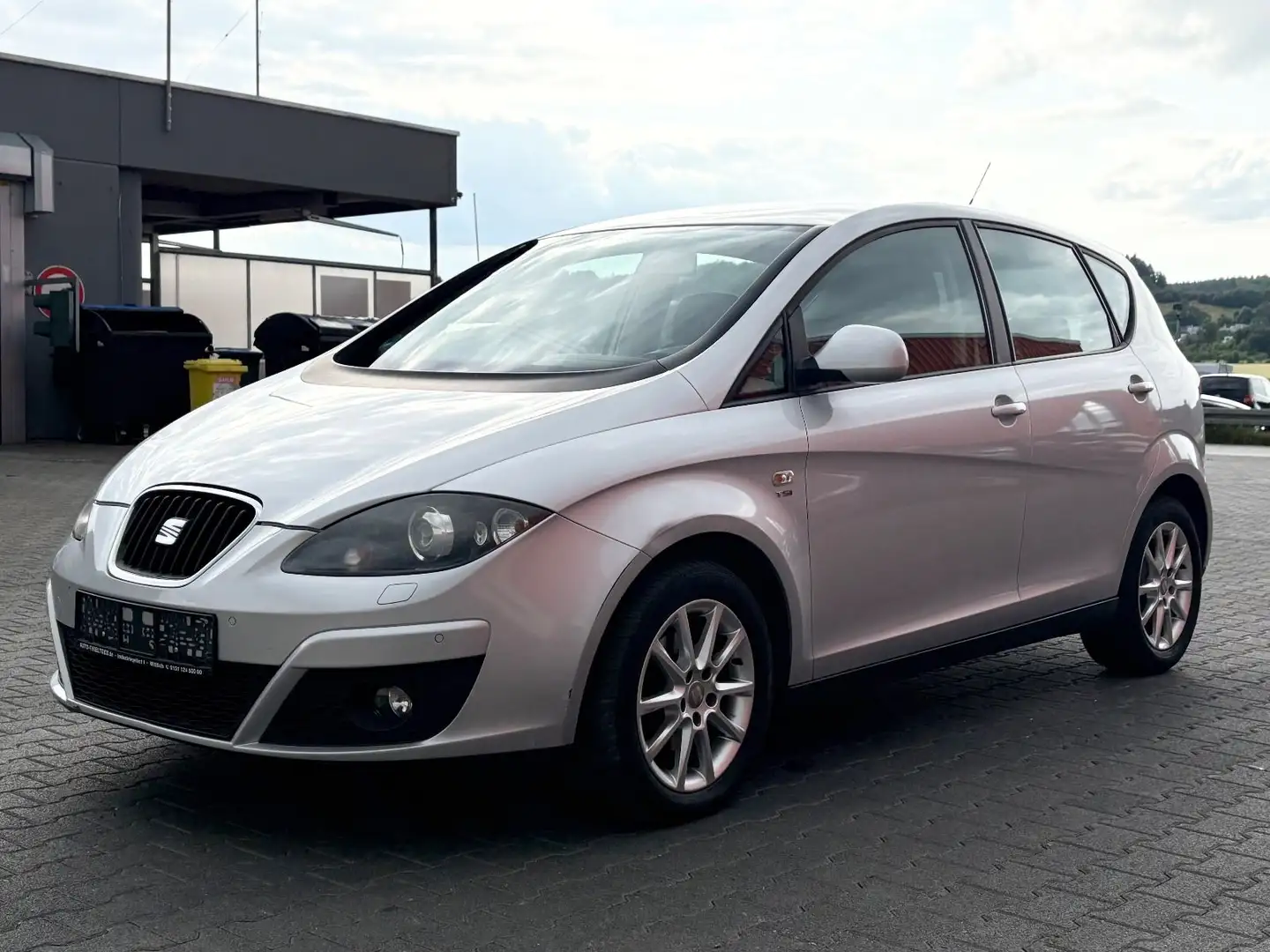 SEAT Altea *AUTOMATIK* TÜV NEU *GARANITE* NAVI Silber - 1