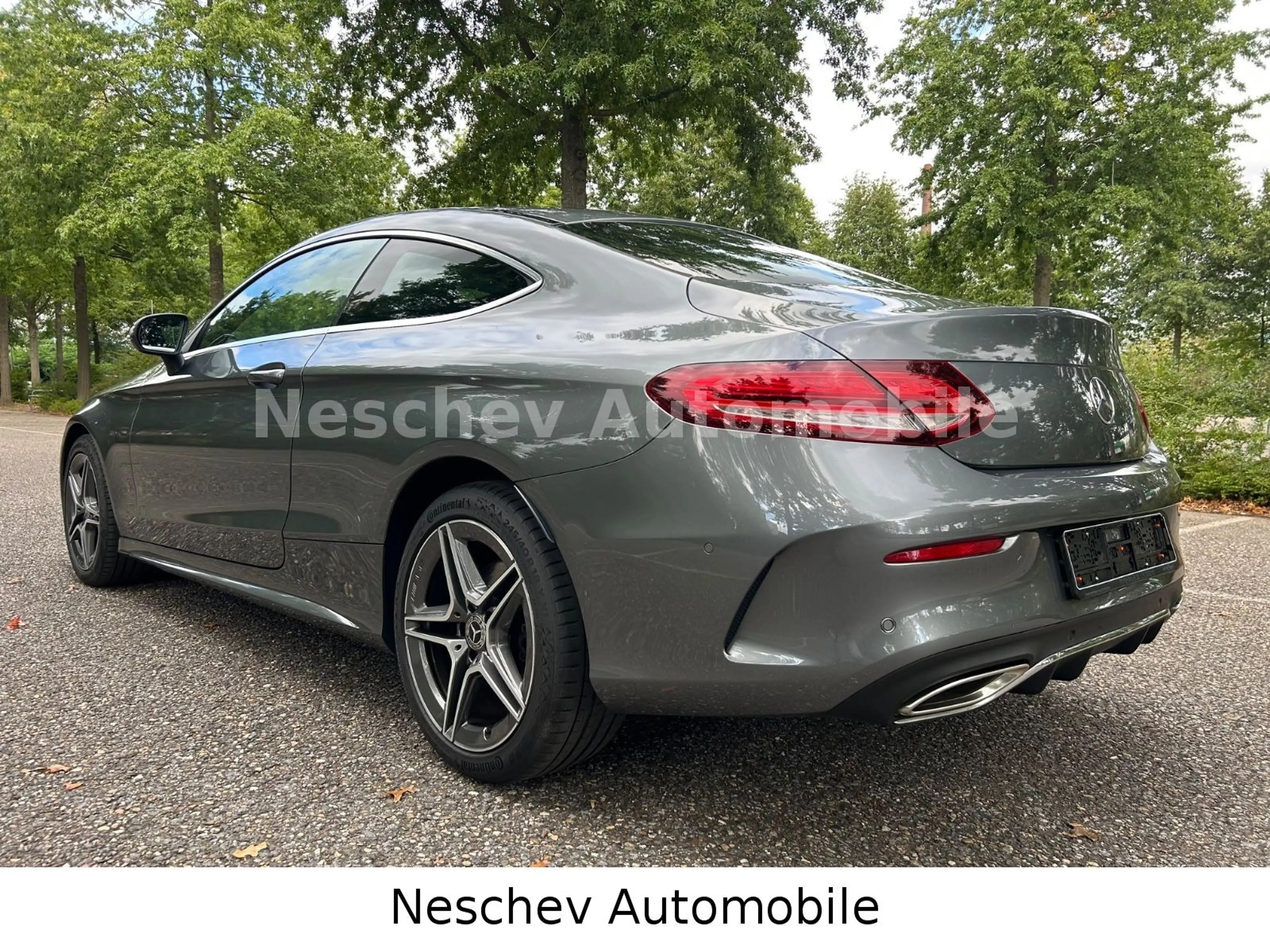 Mercedes-Benz C 180 AMG Line Leder/Comand/Kam/18"/Best Zustand — photo 6