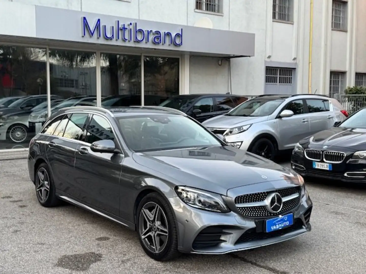 Mercedes-Benz C 220 Classe C-S205 2018 SW d Premium AMG Grey - 1