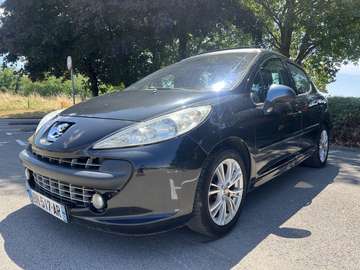 1.6 HDi 16V 110ch FAP BLUE LION Premium Pack