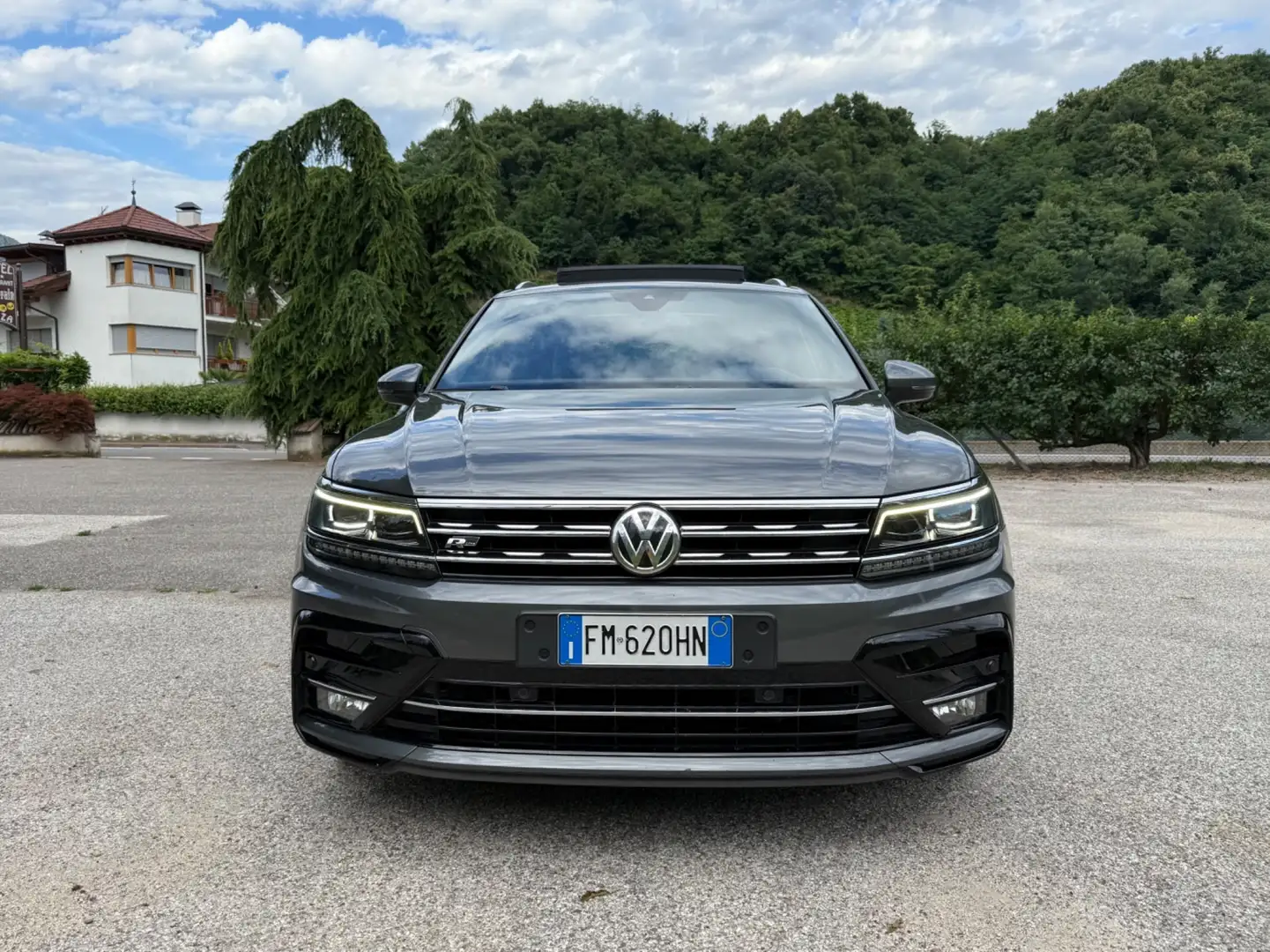 Volkswagen Tiguan 2.0 TDI SCR DSG Advanced BlueMotion Technology Grigio - 1