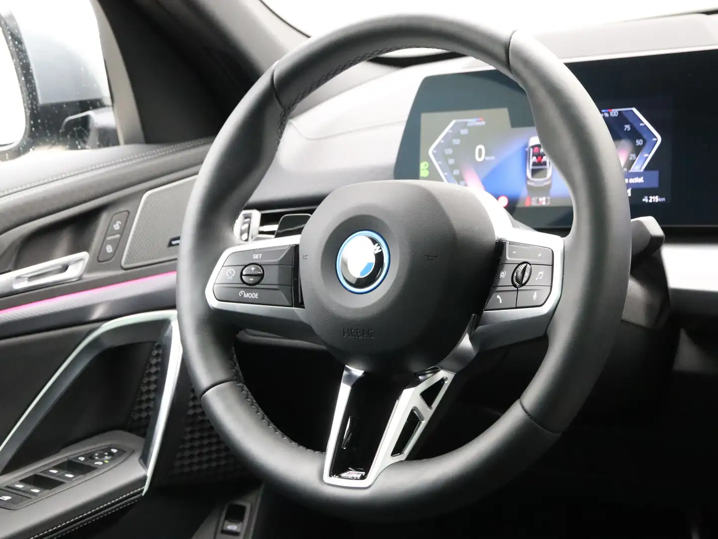 BMW iX2 eDrive20 67 kWh M Sport Edition Gris - 2