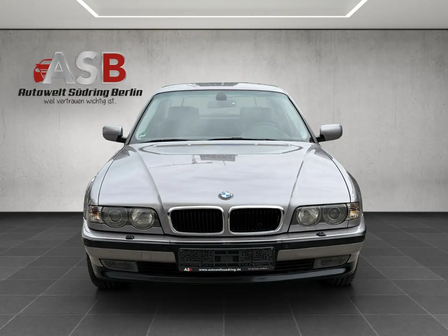 BMW 740 i Facelift*Leder*Navi*Xenon*Schiebedach*18" Silber - 2
