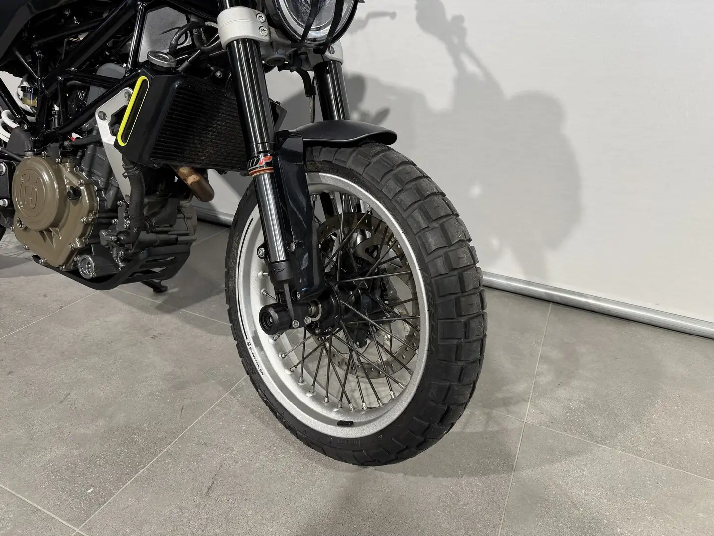 Husqvarna Svartpilen 401 Negru - 2