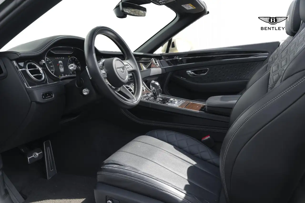 Bentley Continental GTC 2021