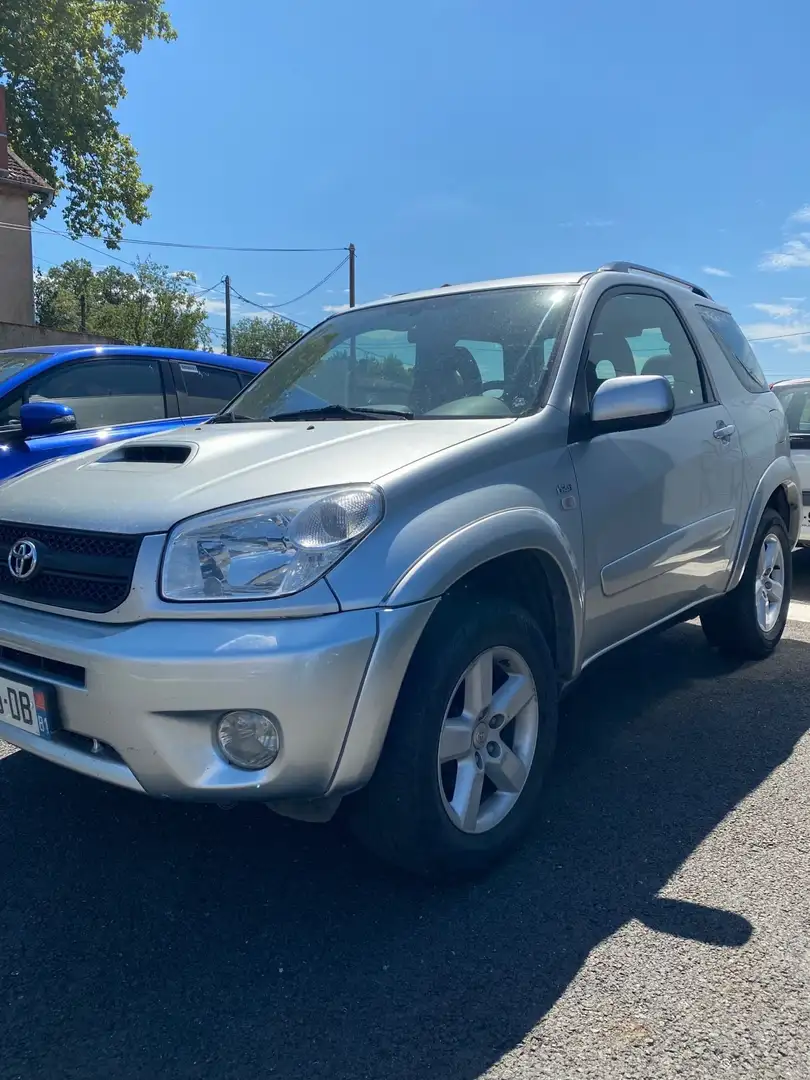 Toyota RAV 4 RAV4 115 D-4D VX - 2