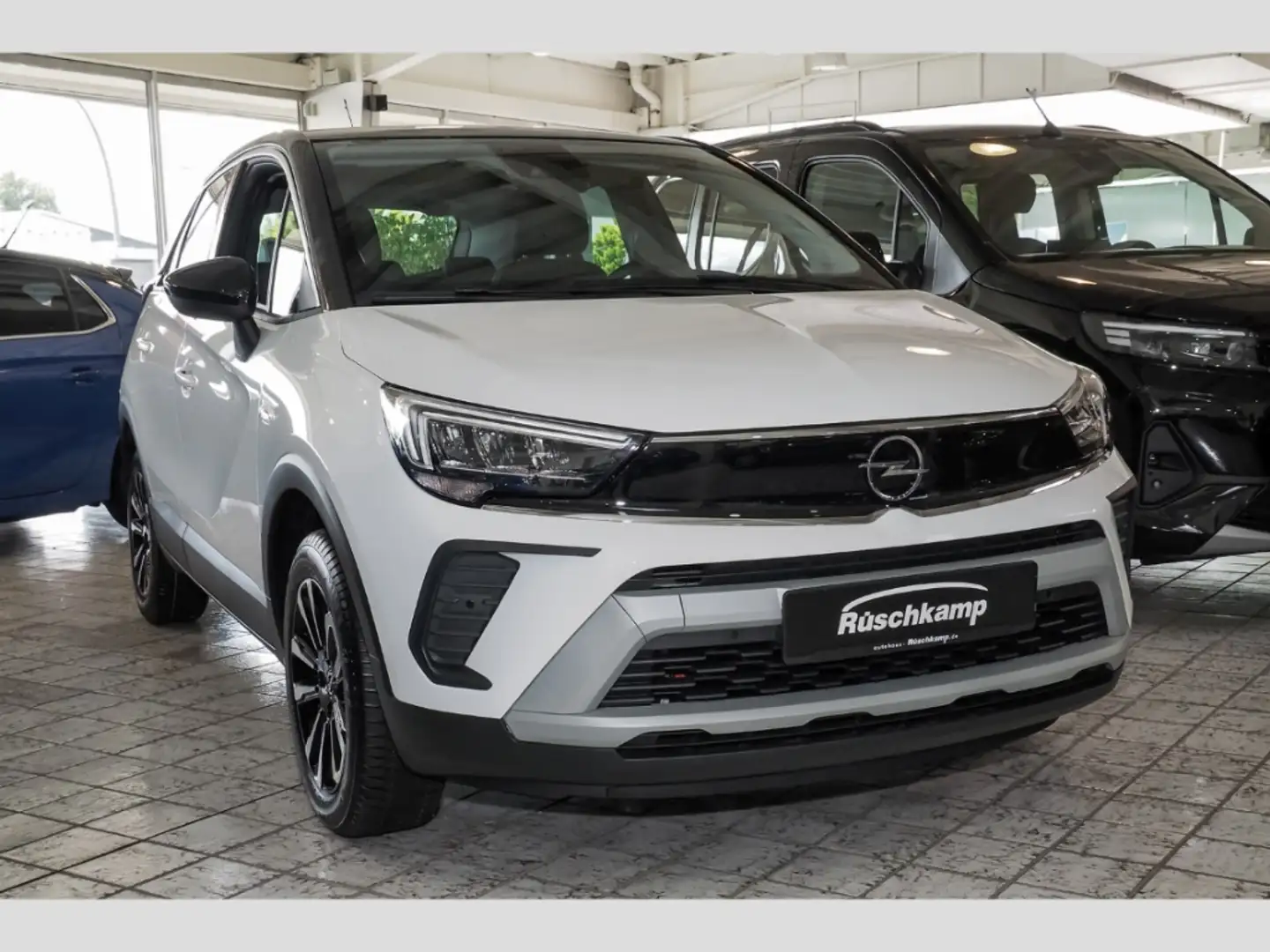 Opel Crossland Elegance 1.2 LED RückKam PDCv+h Navi Winterpaket Wit - 2