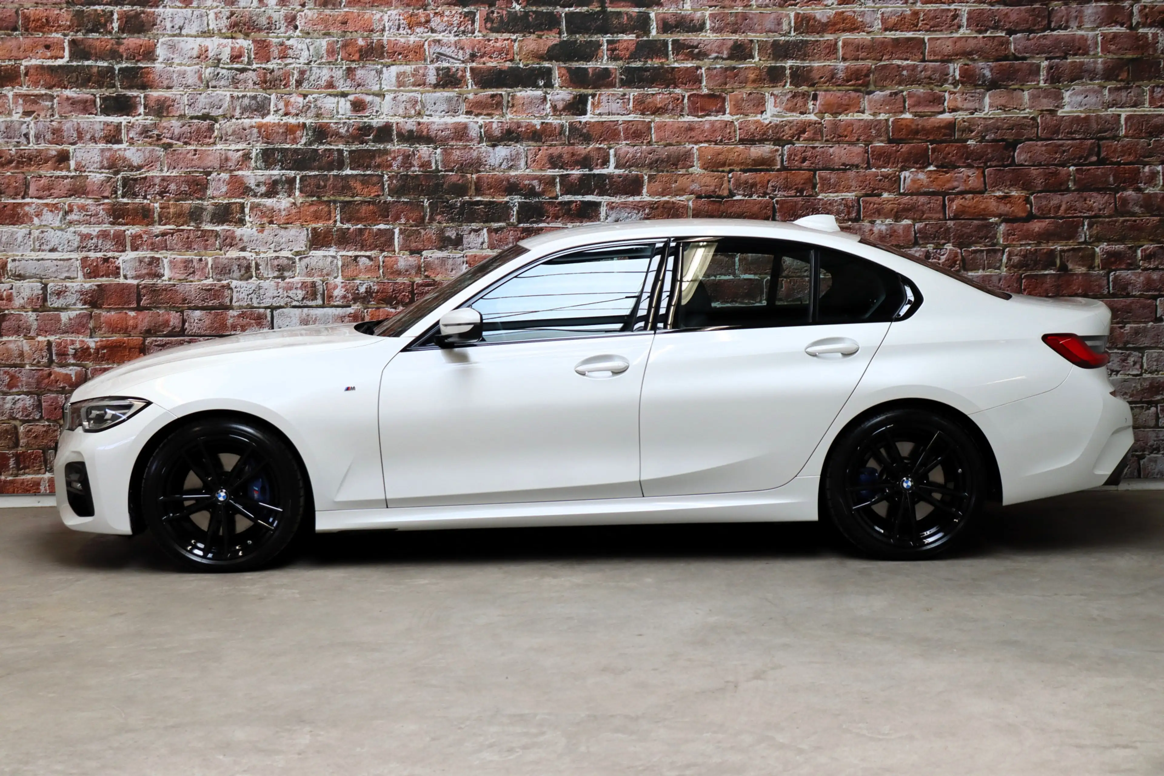 BMW 330 3 Serie Sedan 330i High Executive M Sport Pakket A — photo 3