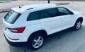 Skoda Kodiaq sehr gepflegter Skoda Kodiaq 4x4 Style, 150PS, AHK, Memorysitze, 8-fach bereift Weiß - thumbnail 3