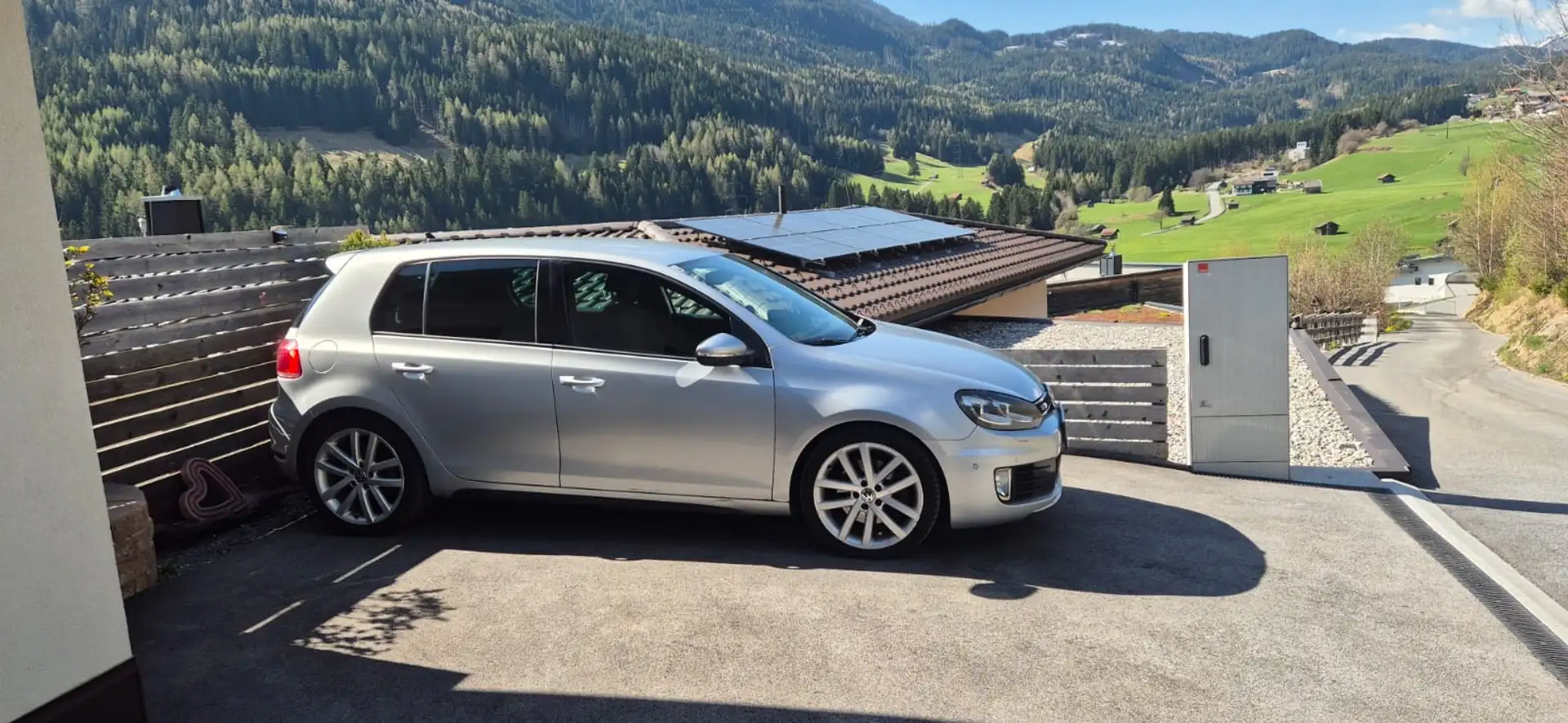 Volkswagen Golf GTD 2,0 TDI DPF DSG - 1