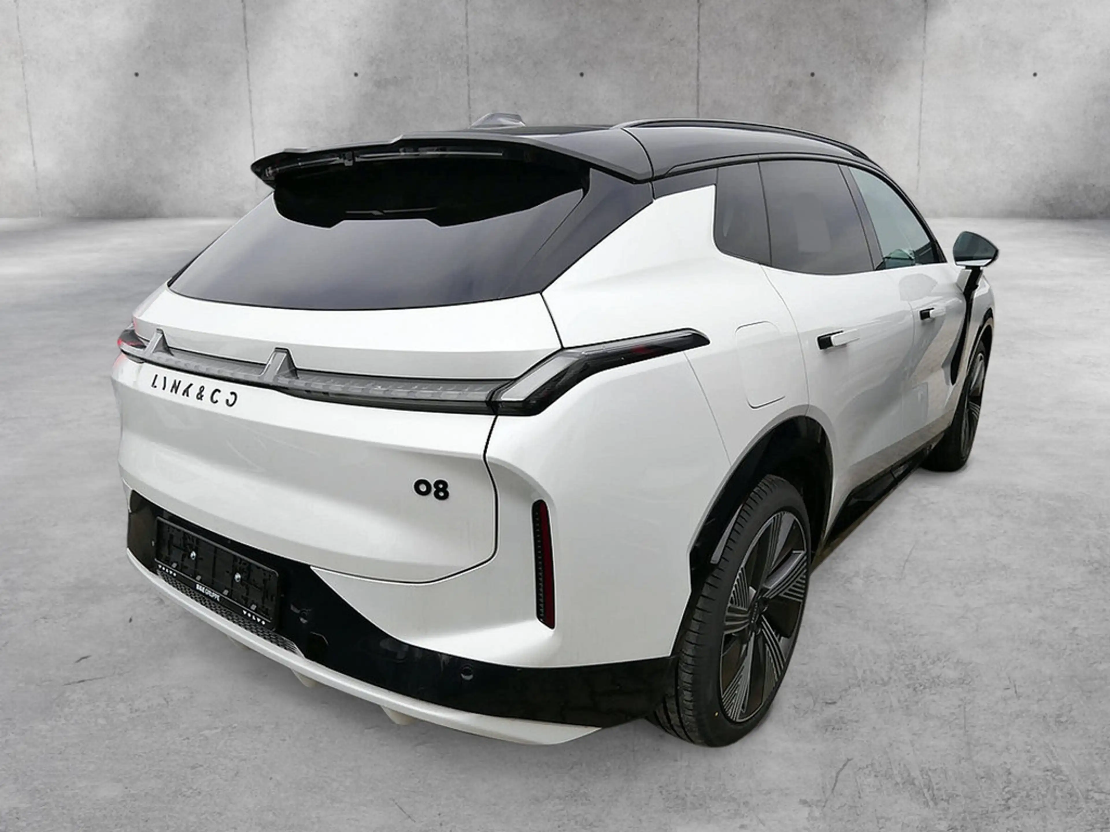 Lynk & Co 08 More — photo 3