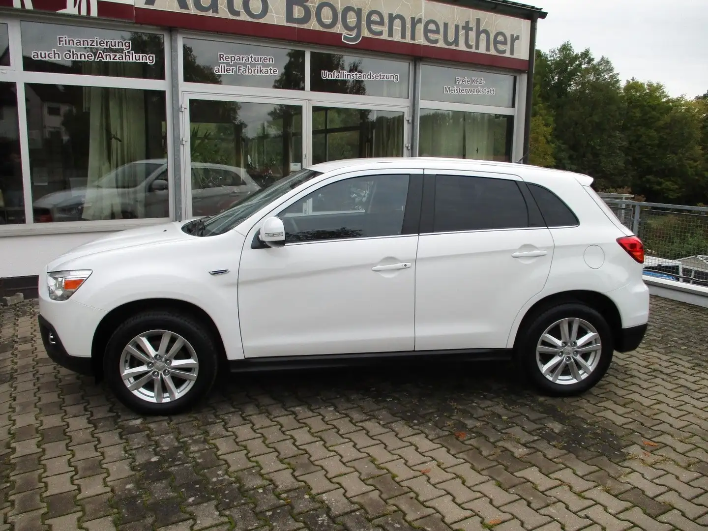 Mitsubishi ASX Edition 2WD+AHK+Kamera Weiß - 2