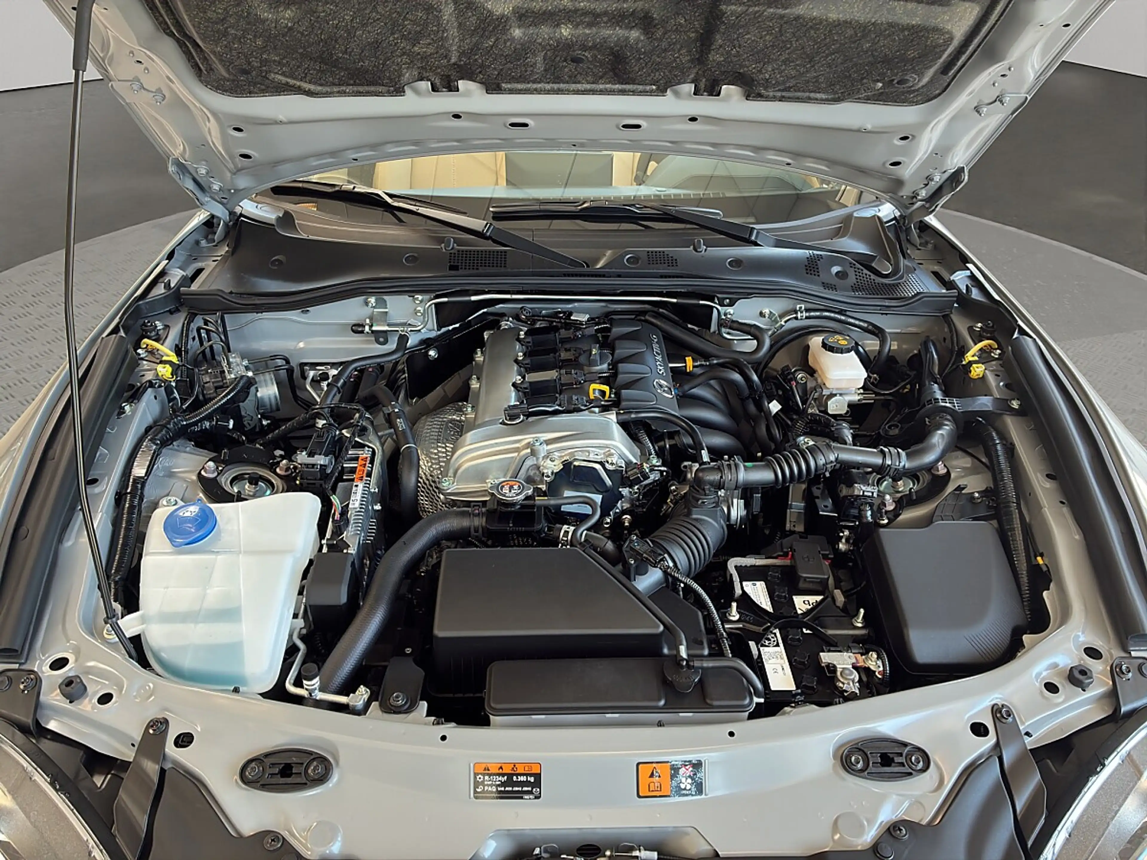 Mazda MX-5 RF G136 Skyactiv Kazari — photo 10