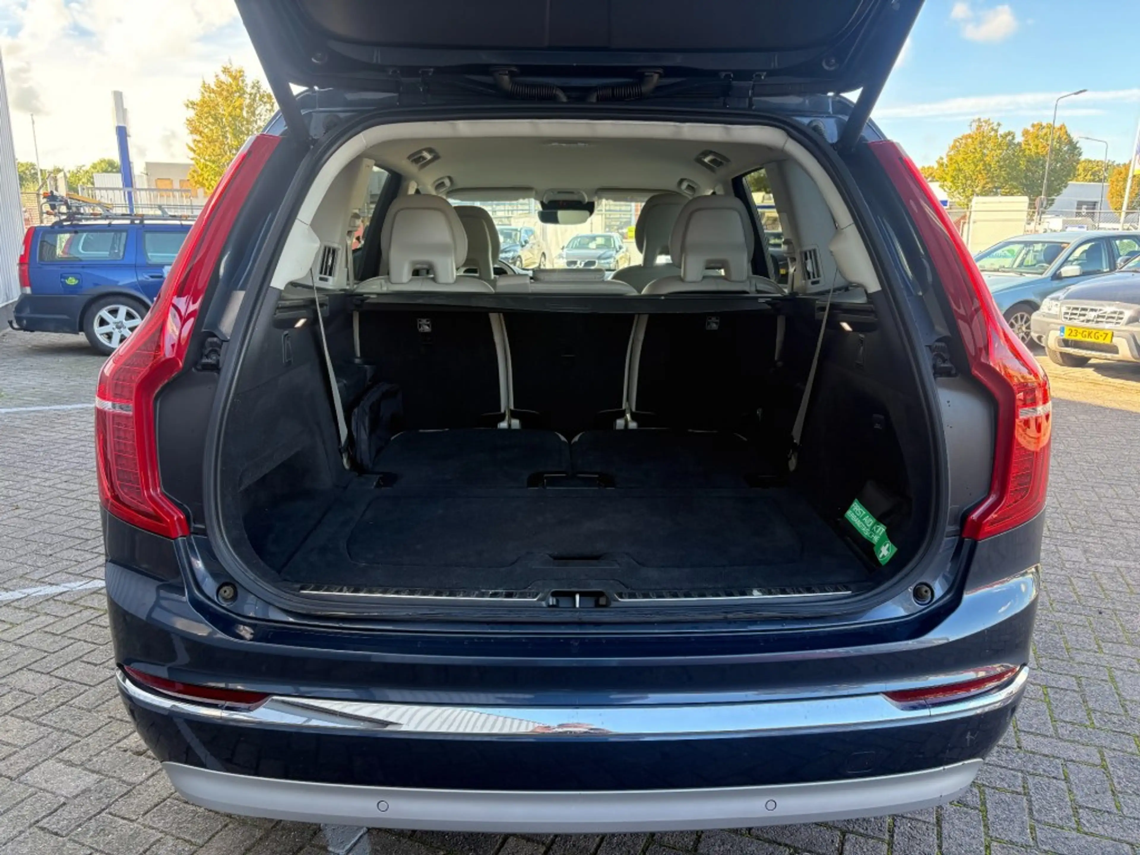 Volvo XC90 2.0 T8 AWD Insription Expression Leer I Camera I A — photo 17