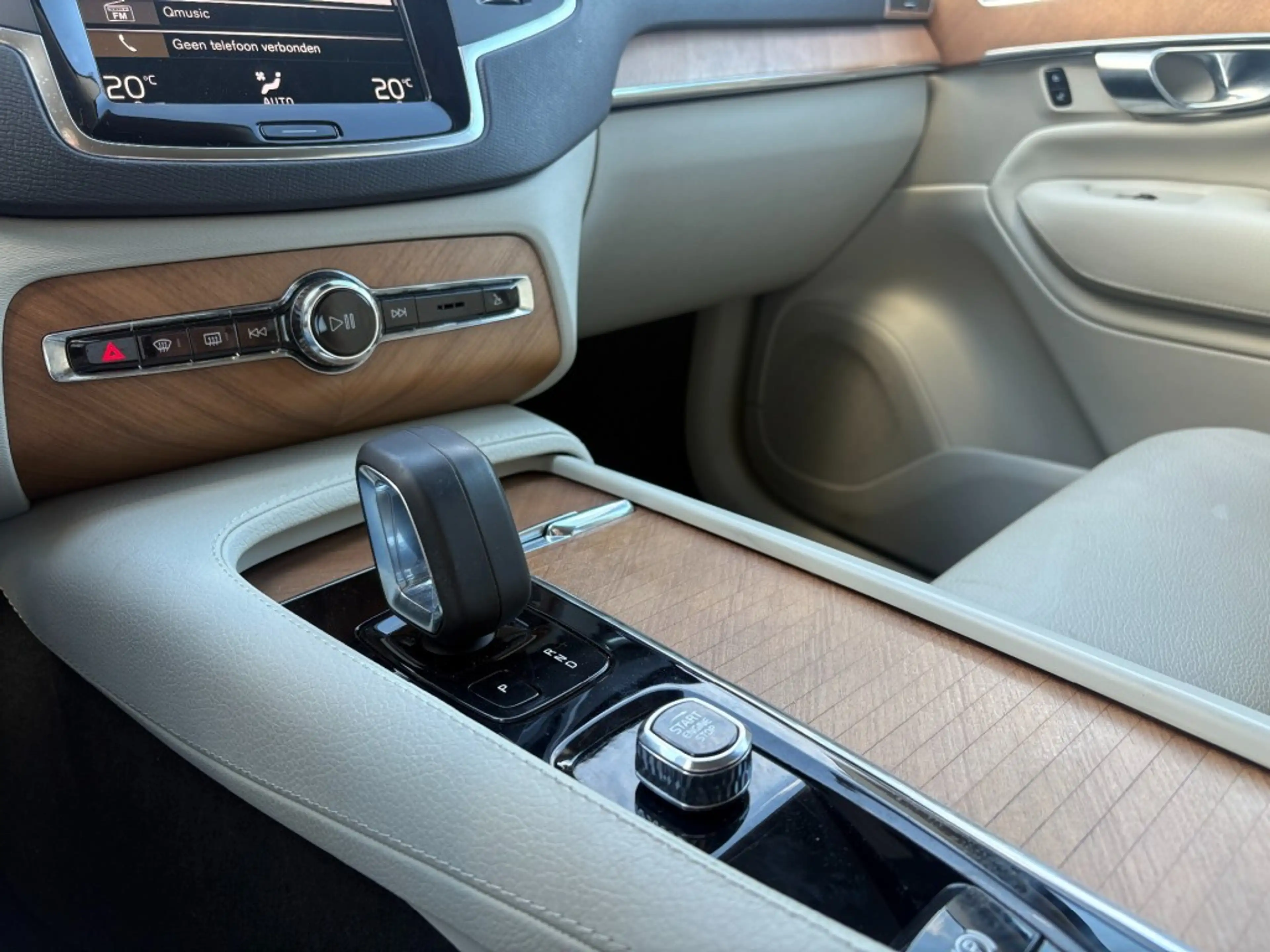 Volvo XC90 2.0 T8 AWD Insription Expression Leer I Camera I A — photo 12