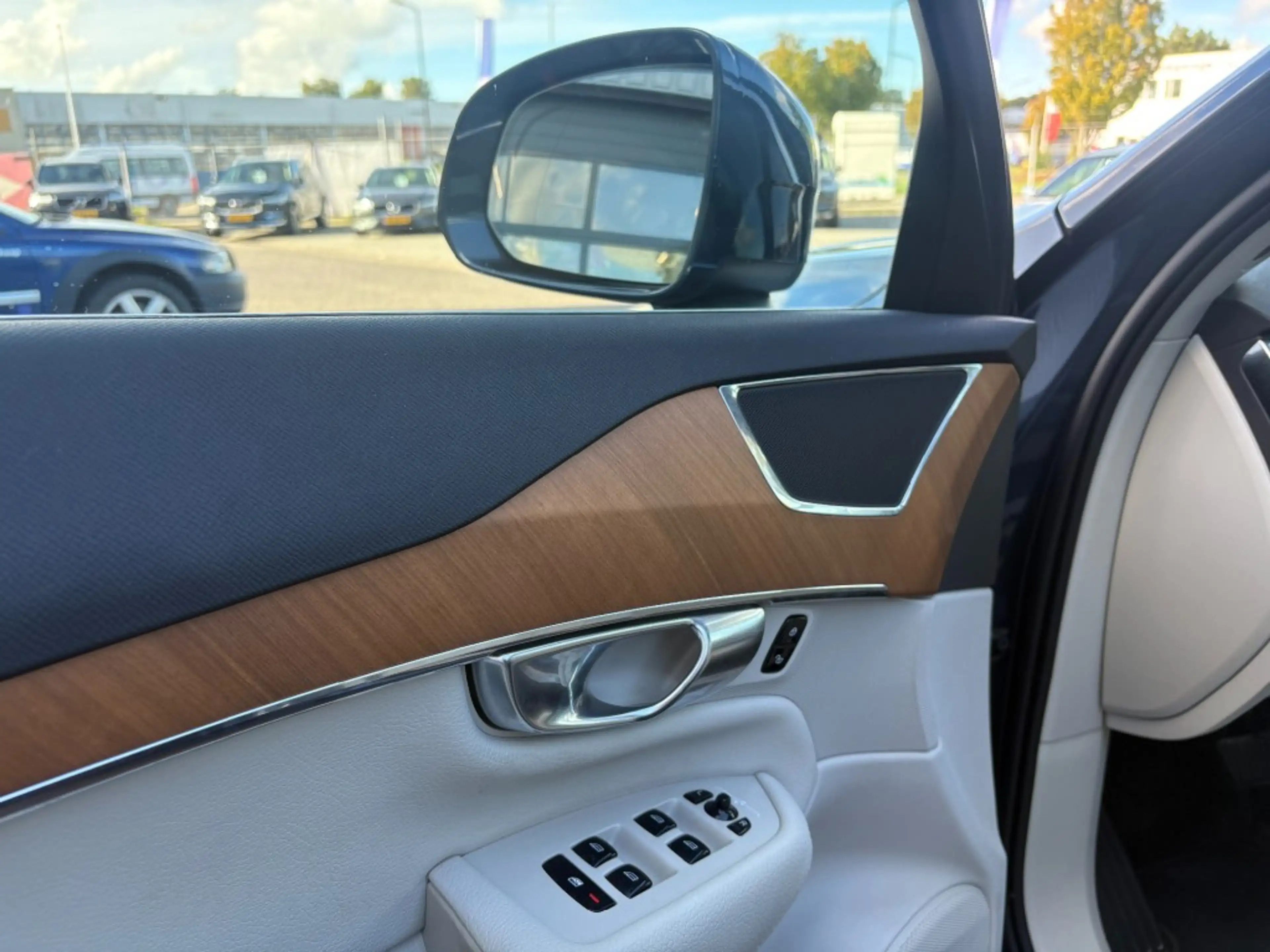 Volvo XC90 2.0 T8 AWD Insription Expression Leer I Camera I A — photo 9