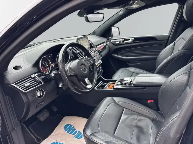Mercedes-Benz GLE view 7