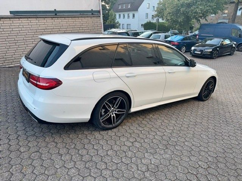Mercedes-Benz E 300 E T-Modell E 300 d AMG SPORT PAKET — photo 2