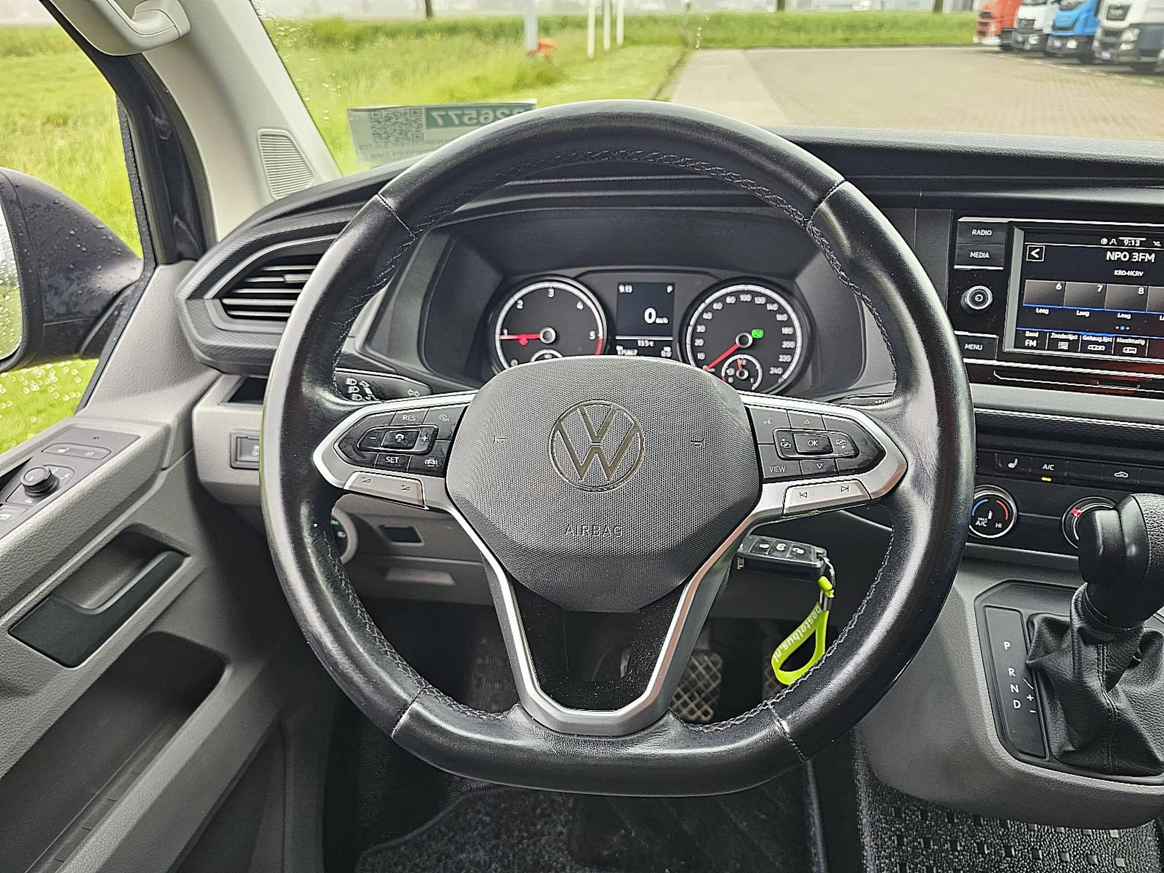 Volkswagen Transporter 2.0 TDI L2H1 LED 150Pk Euro6 — photo 10