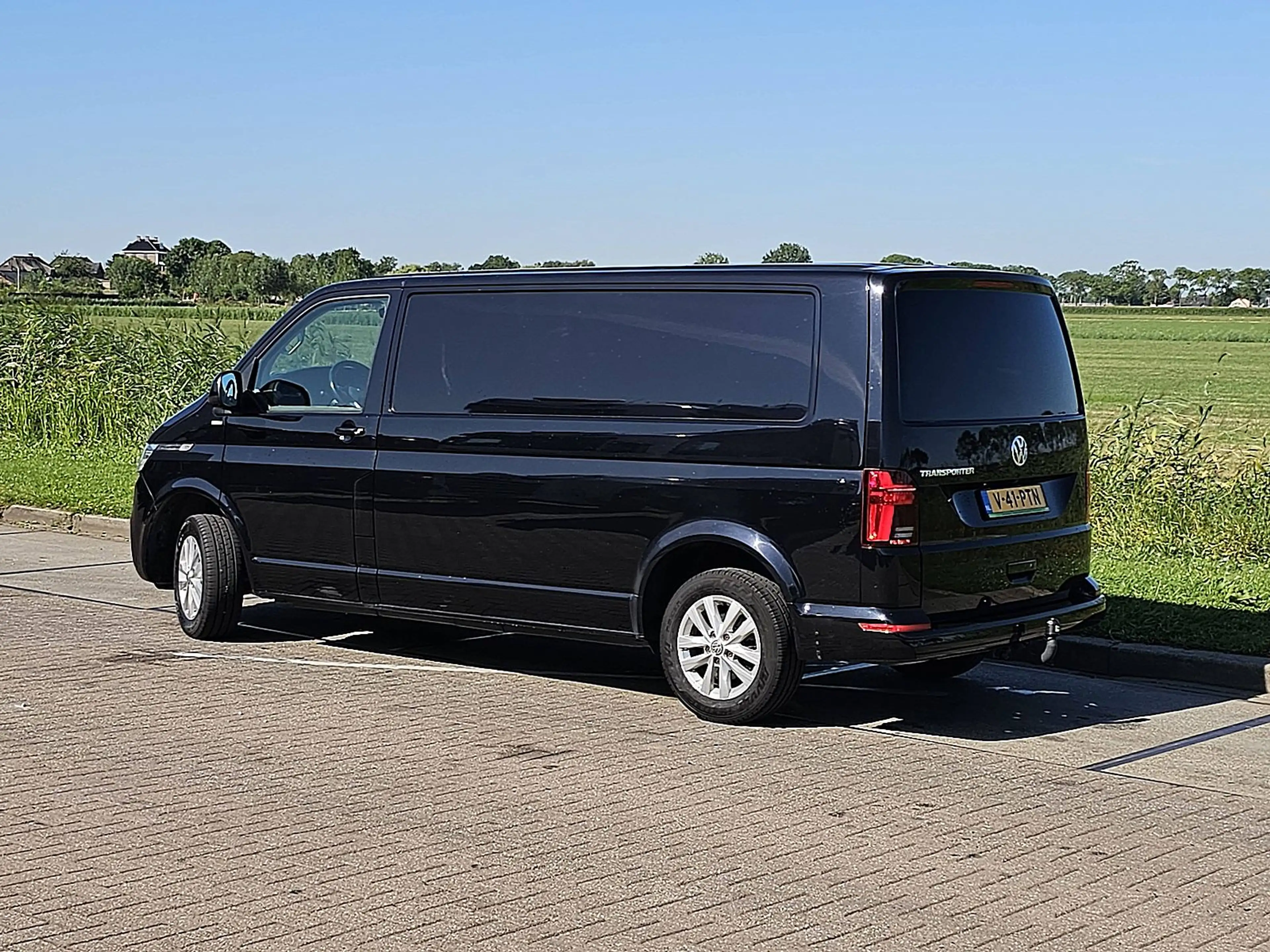 Volkswagen Transporter 2.0 TDI L2H1 LED 150Pk Euro6 — photo 6