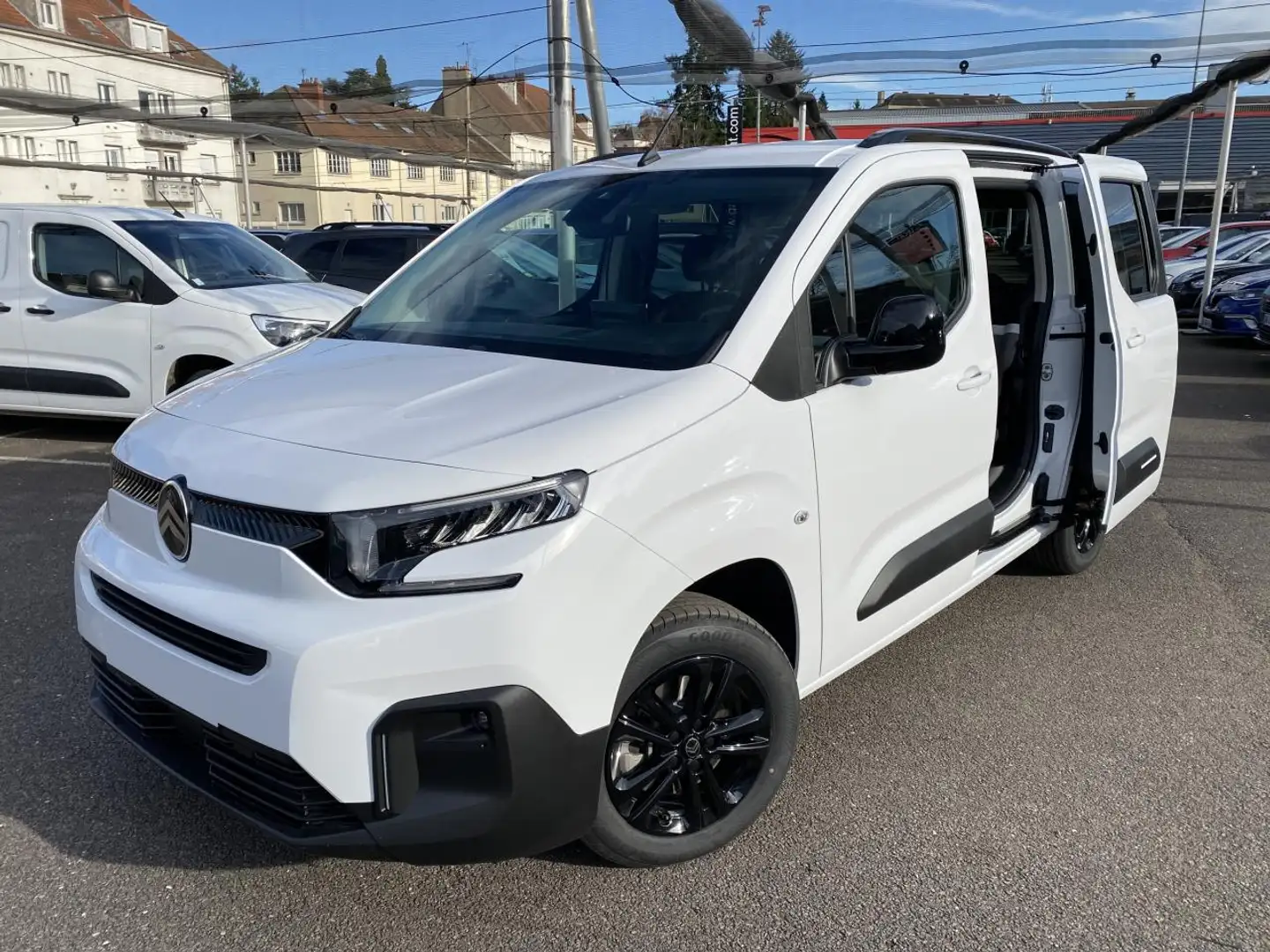 Citroen Berlingo III (2) 1.5 BlueHDi S\u0026S 130 EAT8 M PLUS N1 SA Blanc - 2