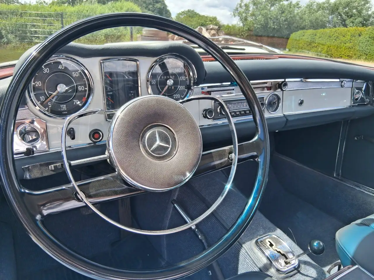 Mercedes-Benz SL 230 Bild 13