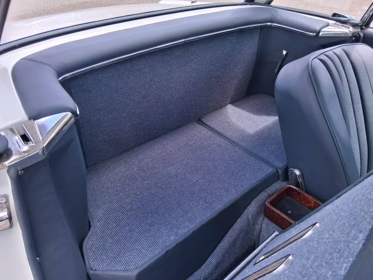 Mercedes-Benz SL 230 Bild 16