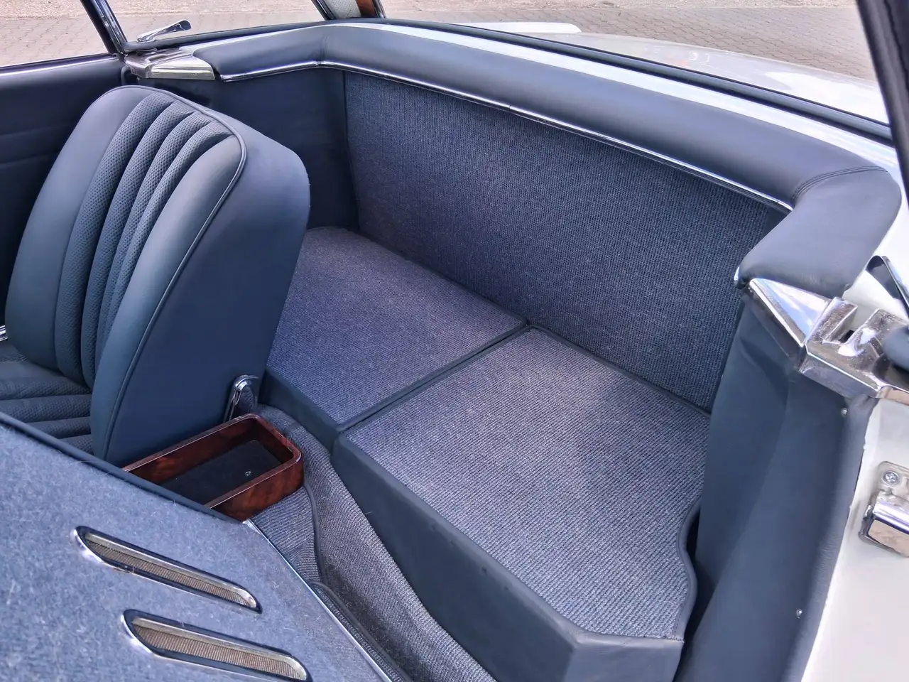 Mercedes-Benz SL 230 Bild 17