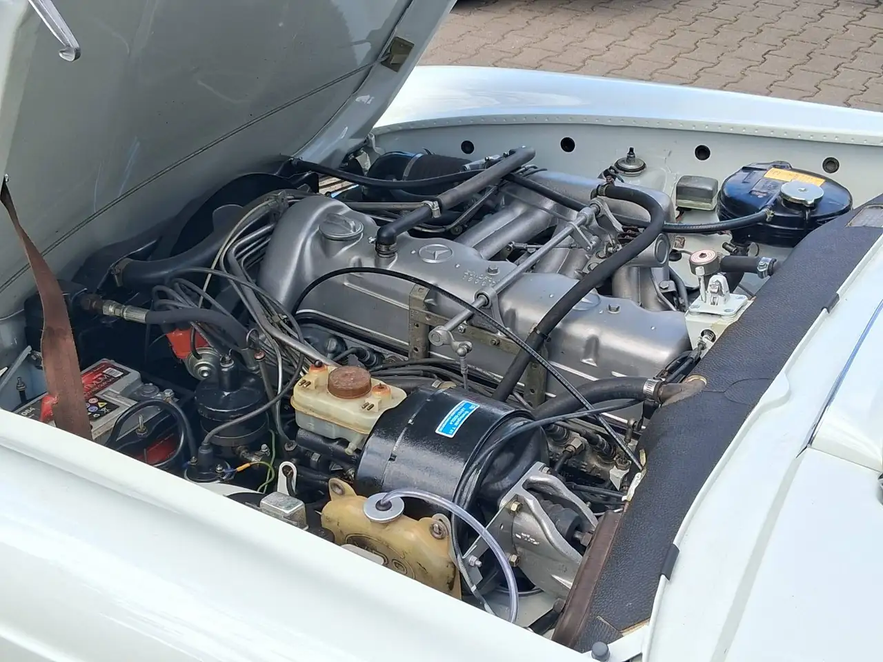 Mercedes-Benz SL 230 Bild 19
