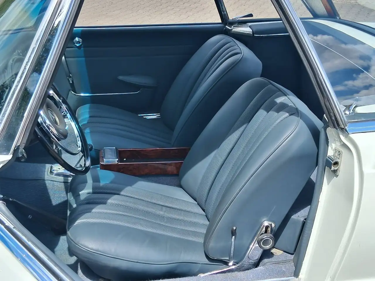 Mercedes-Benz SL 230 Bild 15